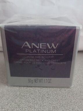 Anew Platinum Firm & Sculpt Neck and Chest Cream - Avon
